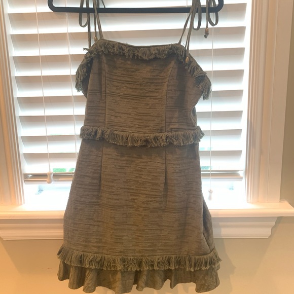 Army green dress - Picture 1 of 3